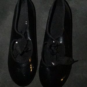Tap shoes